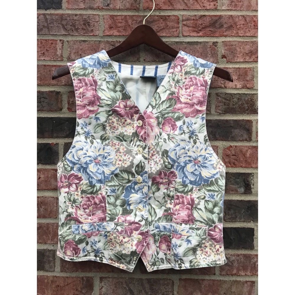 Liz Wear • Woman’s Vintage Floral Lined Vest • S
